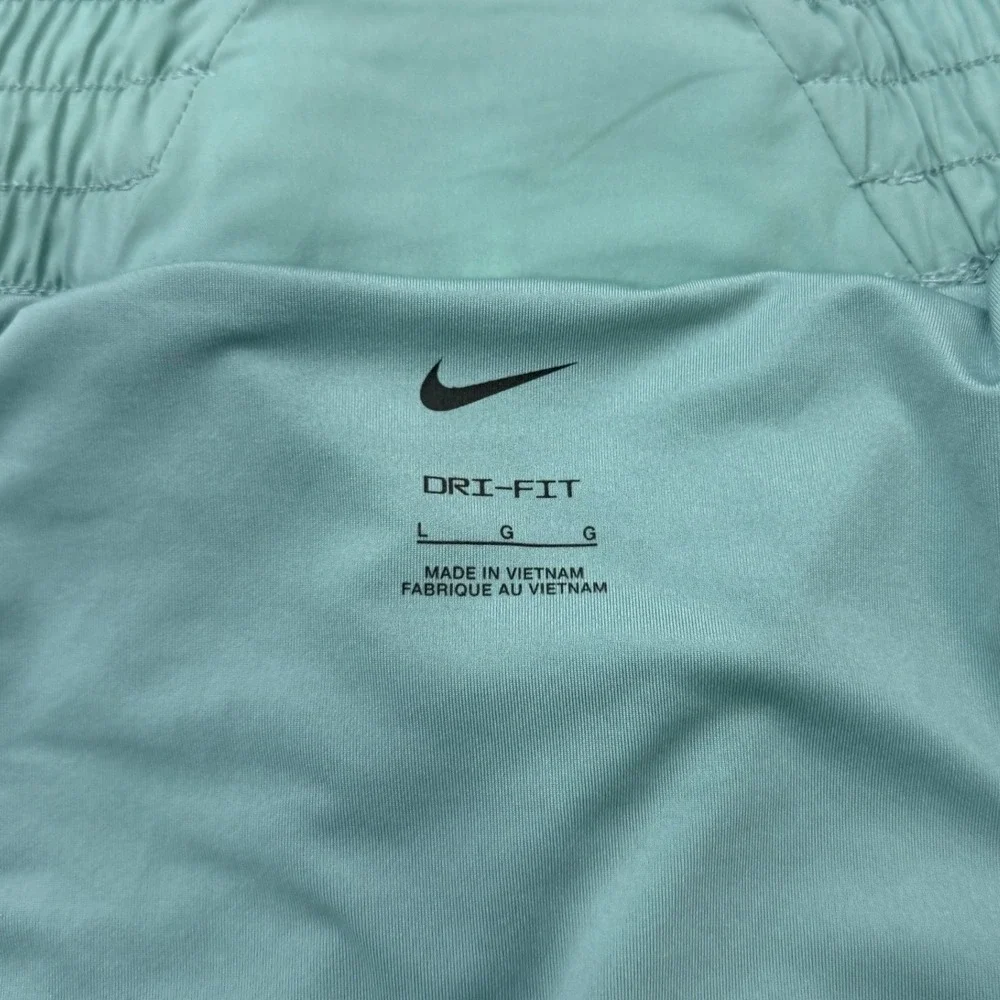 Nike Dri-FIT Running Shorts Womens L Mint Green Elastic Waist Activewear